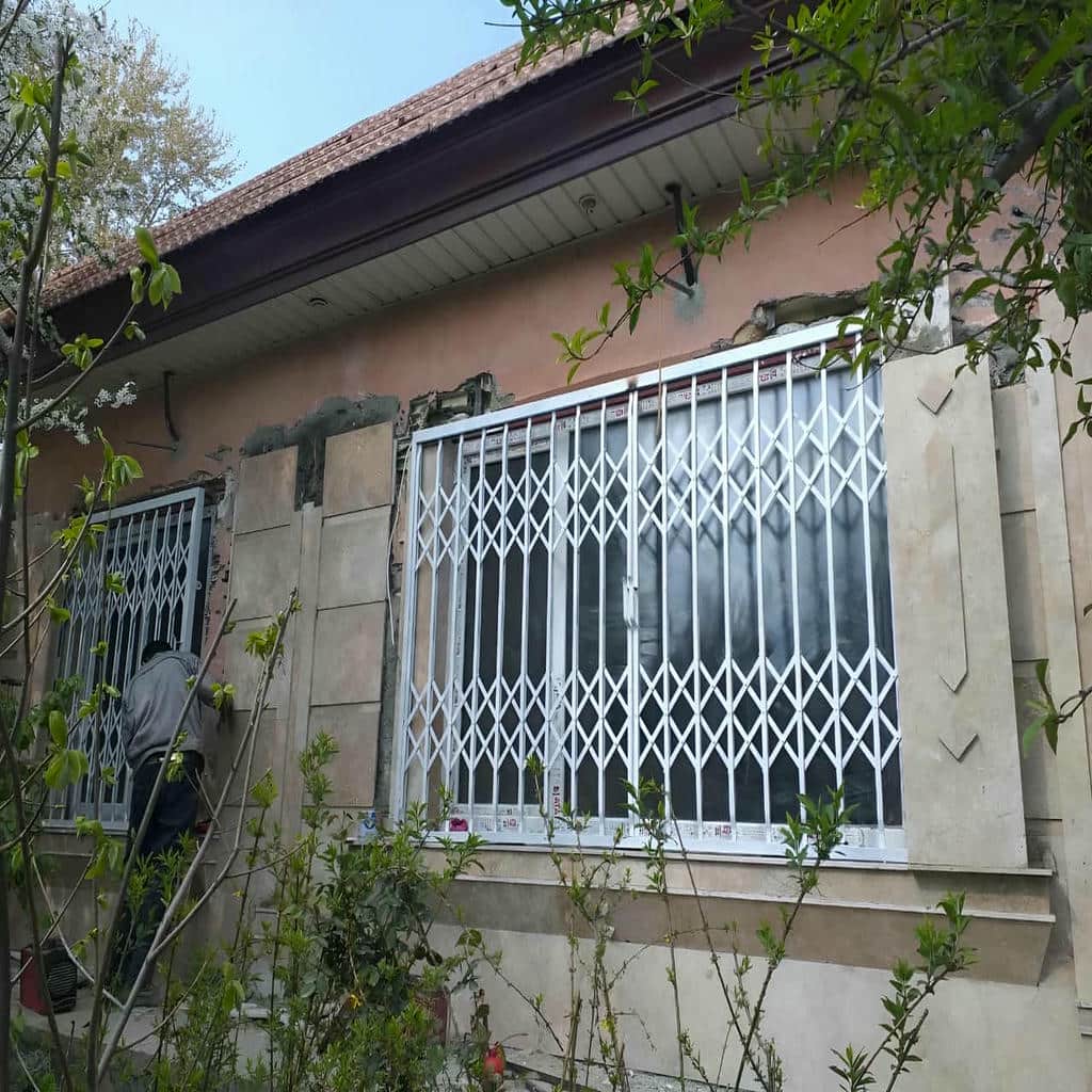 ساخت درب سلطنتی گل دار با قفل‌خور تقویت‌شده