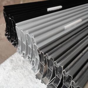 8 طرح کرکره برقی آلومینیومی دو پل