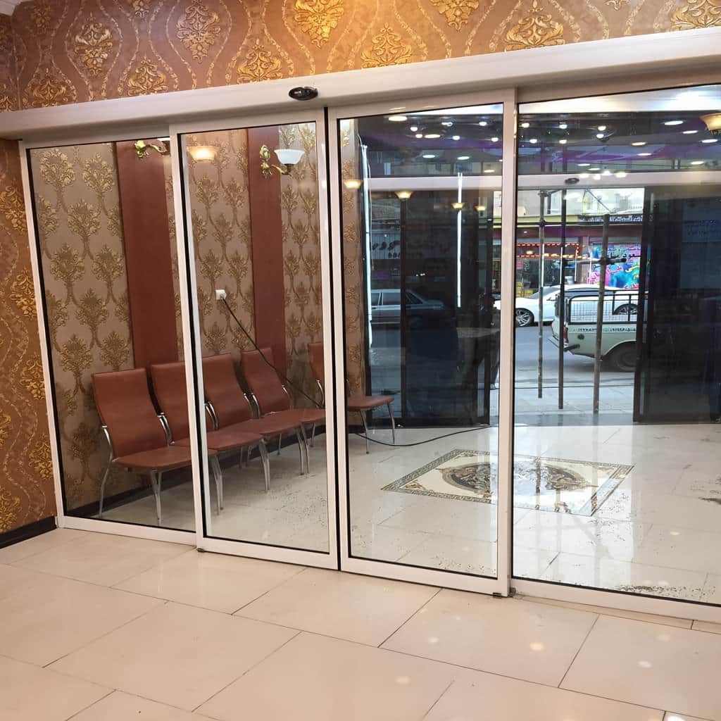 تولید درب شیشهای سکوریت اتوماتیک ورودی دولنگه