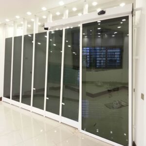 8 مدل درب اتوماتیک شیشه‌ای فریم‌دار آلومینیوم