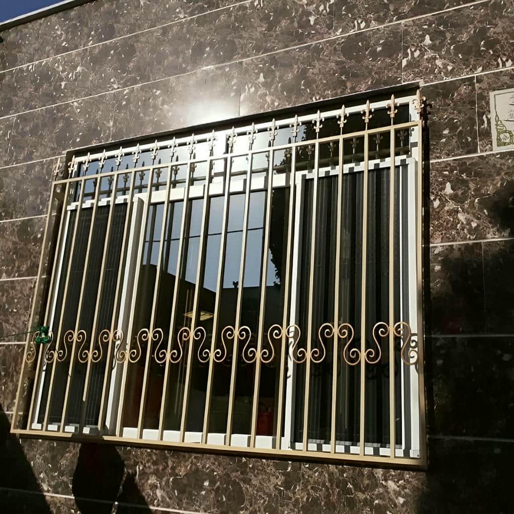 نرده پنجره فلزی شاسی دار طرح لوزی