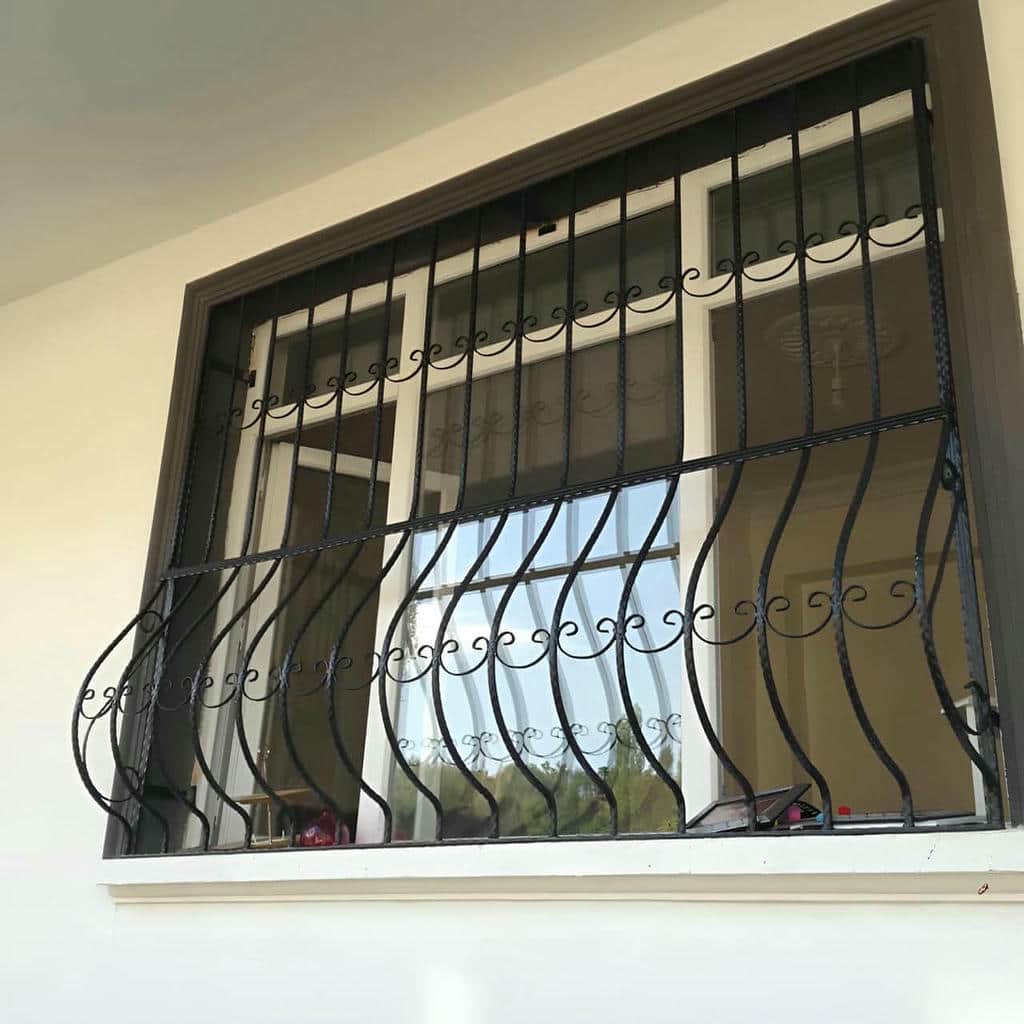حفاظ پنجره مدرن شبکه هندسی با طرح مربعی