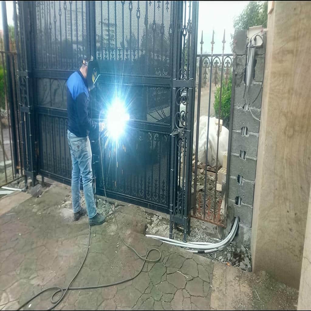 خدمات جک پارکینگی ویلایی با تست باتری