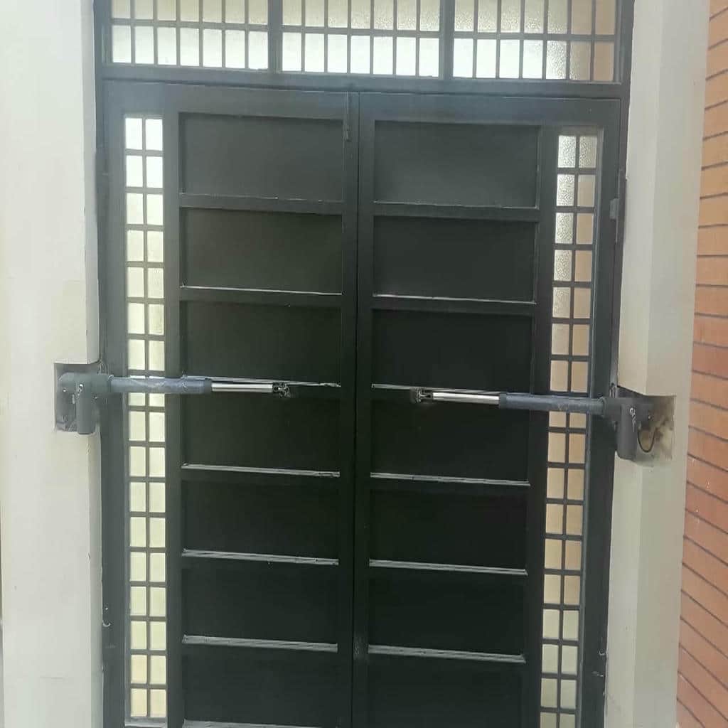 اجرای جک بازویی ویلایی با فتوسل ایمنی