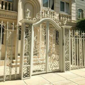 10 نمونه درب پارکینگ مدرن پنل مشبک