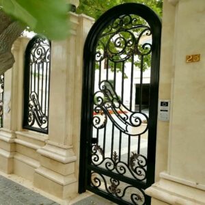 6 طرح درب پارکینگ آهنی ساده قاب دار