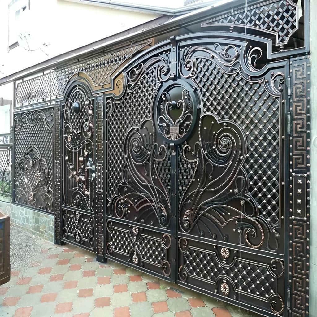 سفارش درب حیاط ورودی جنوبی با رنگ اختصاصی