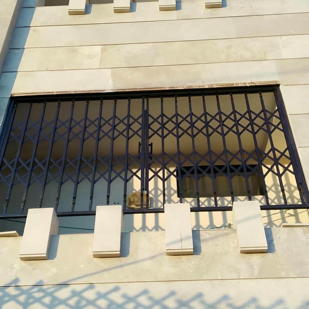 سفارش حفاظ پنجره متحرک کشویی متناسب با ابعاد
