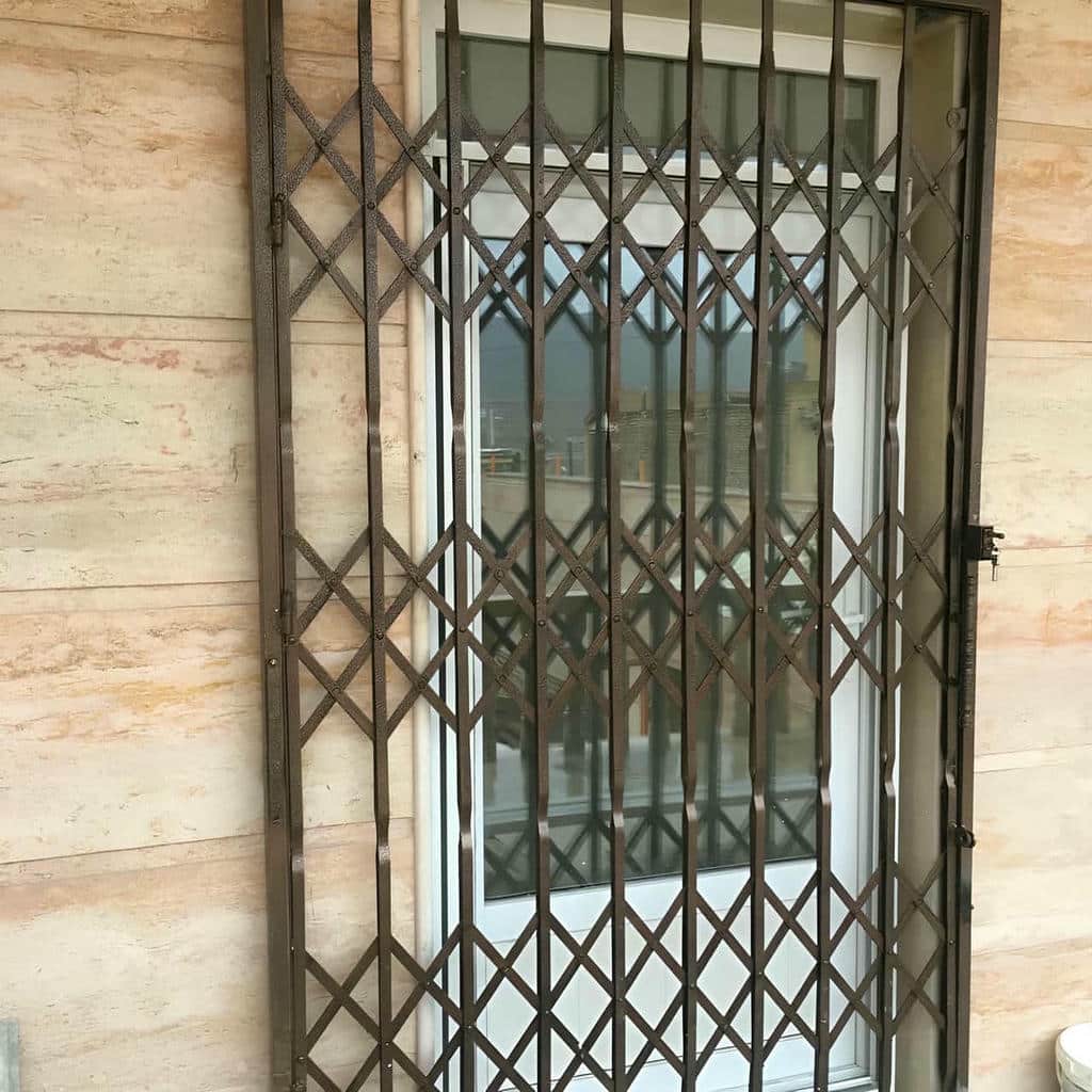 درب آکاردئونی ضد سرقت ساده