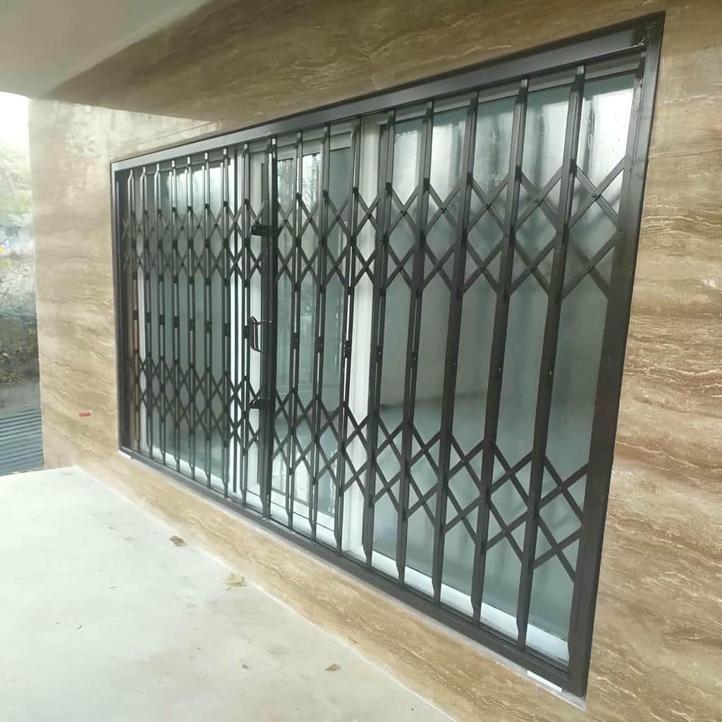 درب آکاردئونی ویلا با قطعات حرکتی و ساختار مقاوم درب آکاردئونی ویلا با قطعات حرکتی و ساختار مقاوم