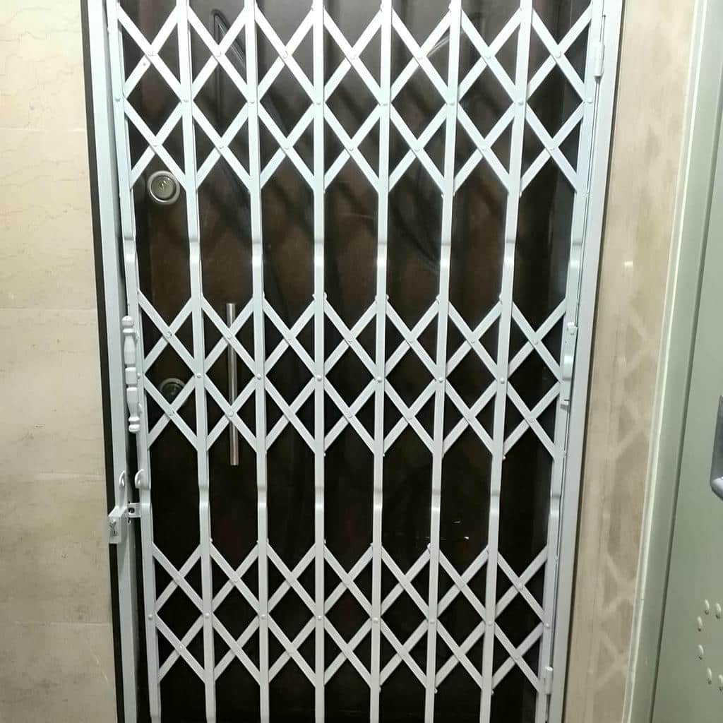 حفاظ ضربدری آکاردئونی سفارشی مناسب ورودی قدیمی