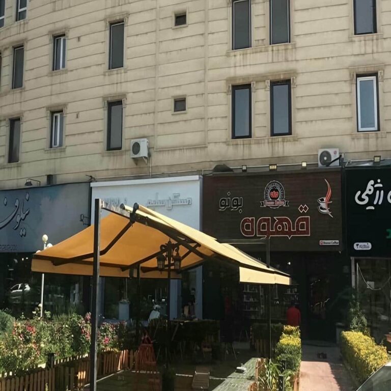 سایبان بالکن برقی برای ساختمان قدیمی