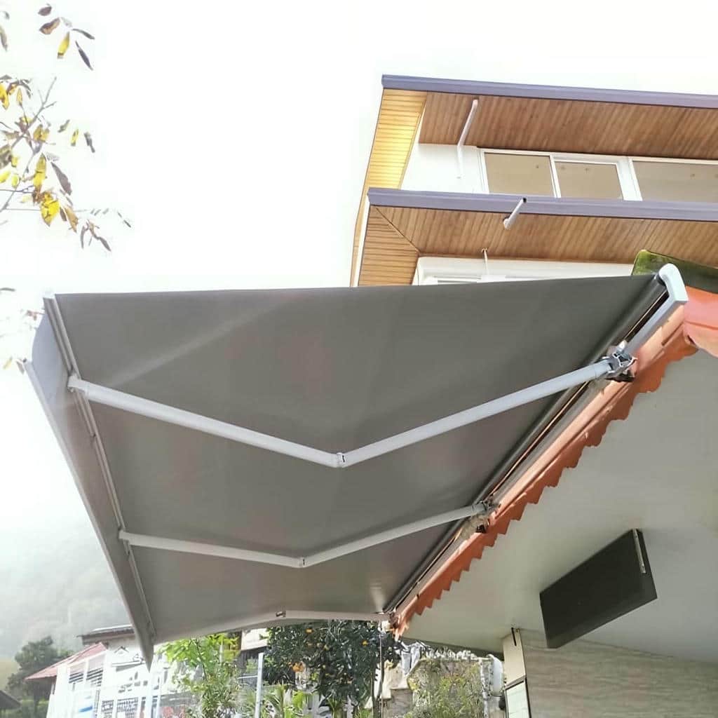 سایبان برقی فروشگاه