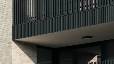 نرده پله مدرن با طراحی مینیمال داخلی