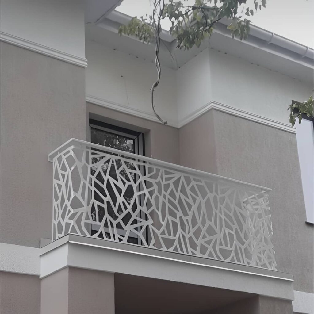 حفاظ تراس با طراحی هماهنگ نما