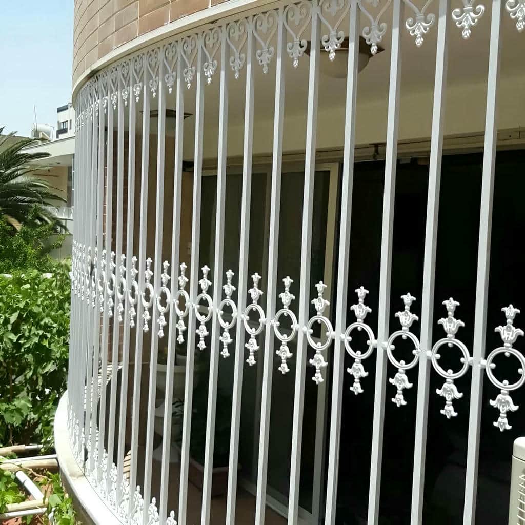 حفاظ فلزی با پوشش رنگی