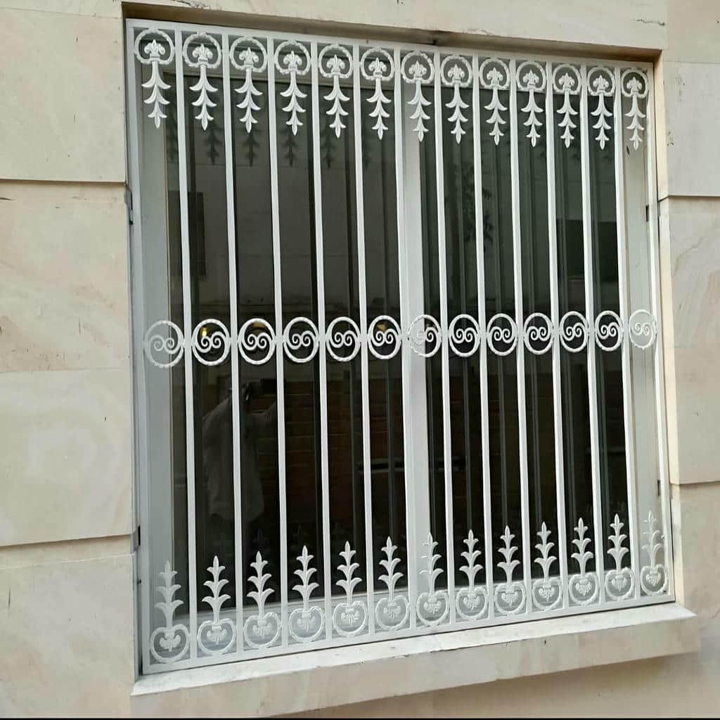 حفاظ پنجره گلنرده ساده