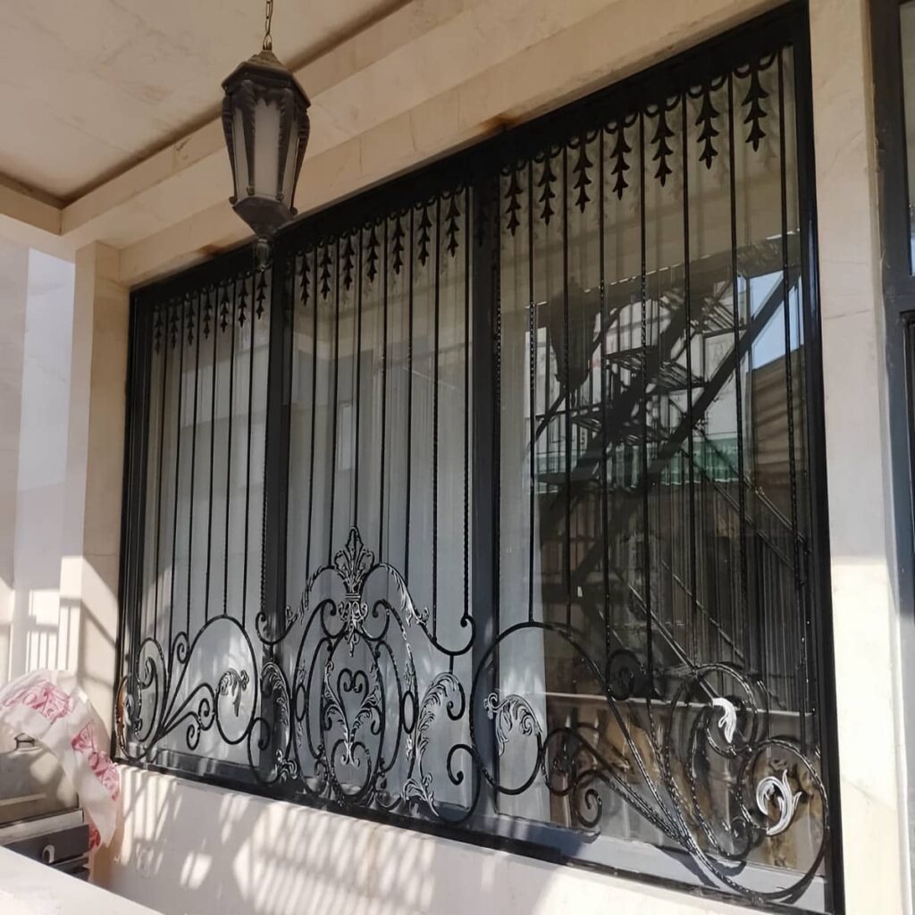 محافظ پنجره با پوشش مقاوم