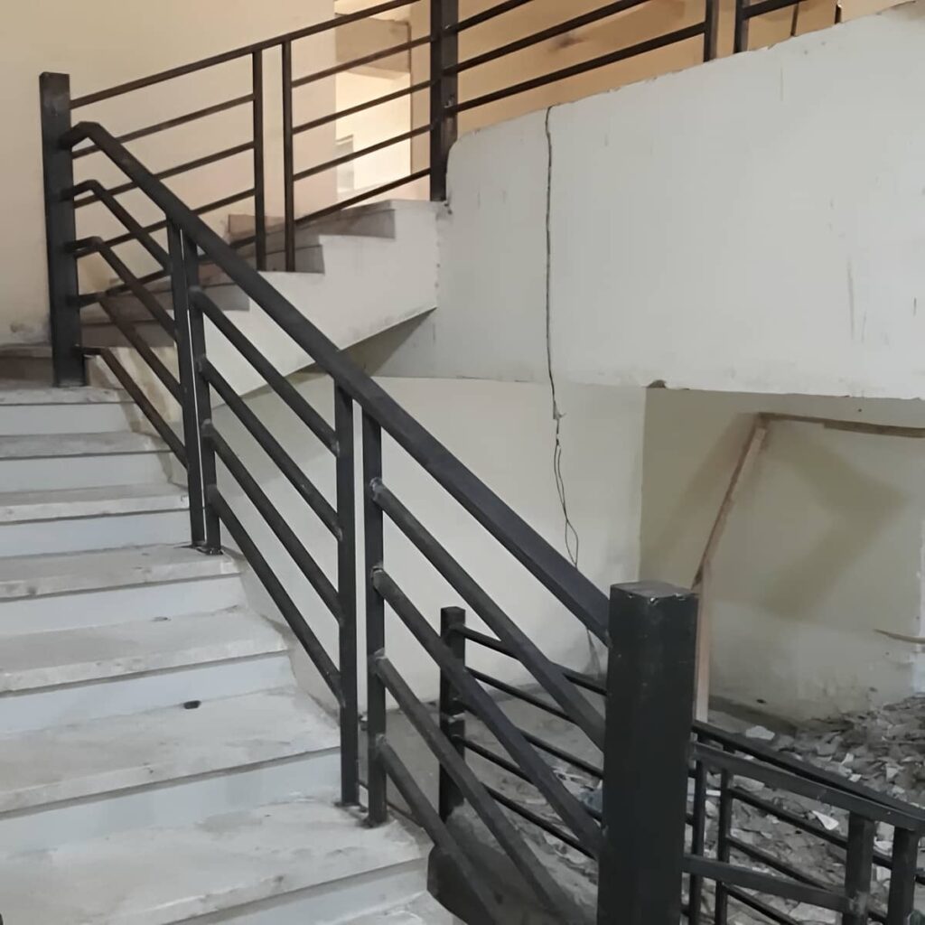 نرده فلزی بالکن فلزی مقاوم
