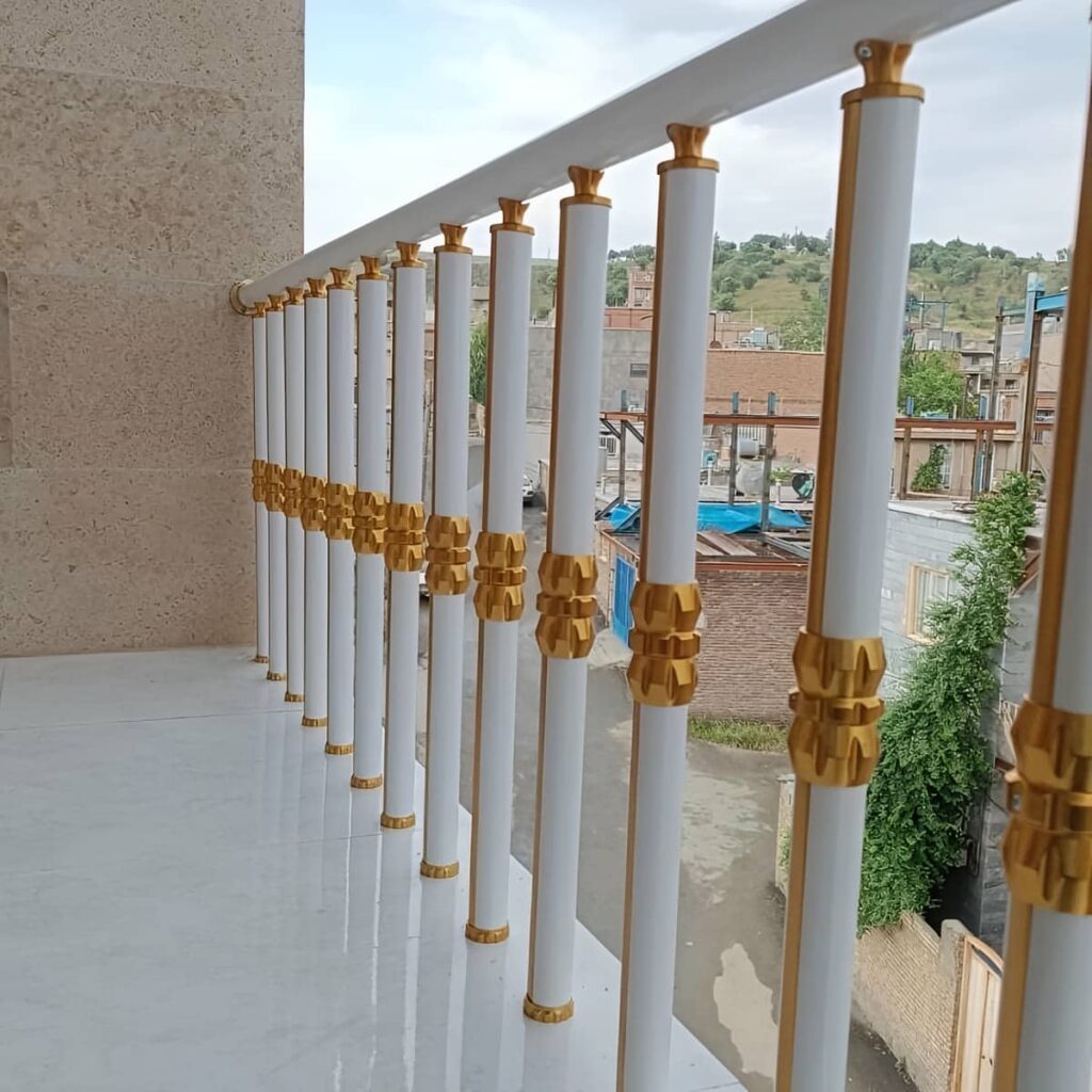 نرده بالکن مدرن برای فضای تراس آپارتمان