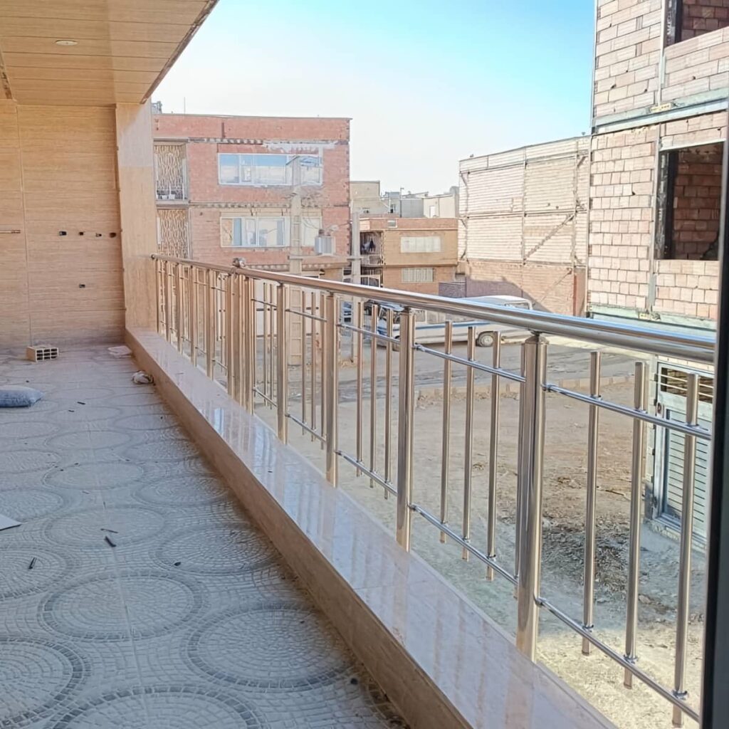 حفاظ چوبی فضای داخلی حفاظ چوبی فضای داخلی