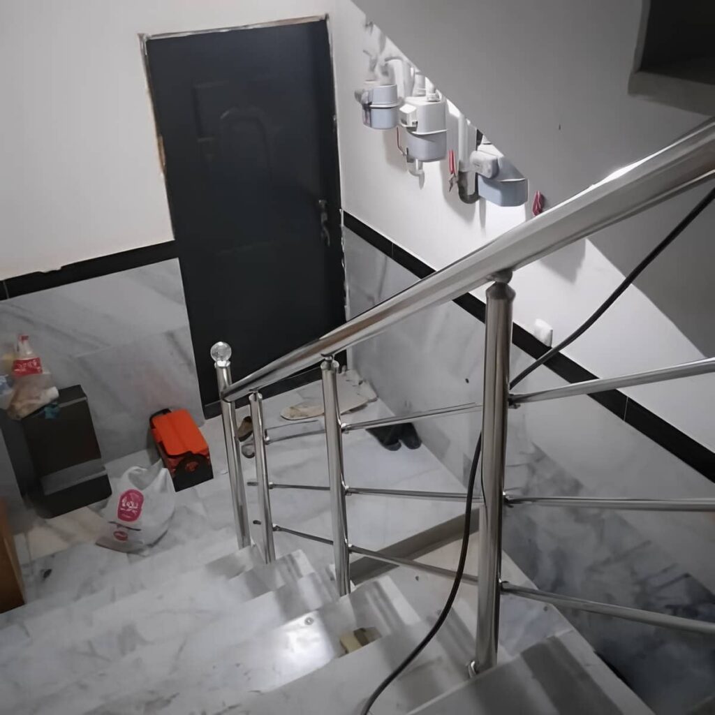 نرده استیل راه پله مدرن