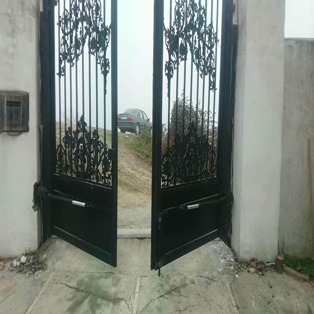 جک پارکینگی بازویی برای ورودی ویلا