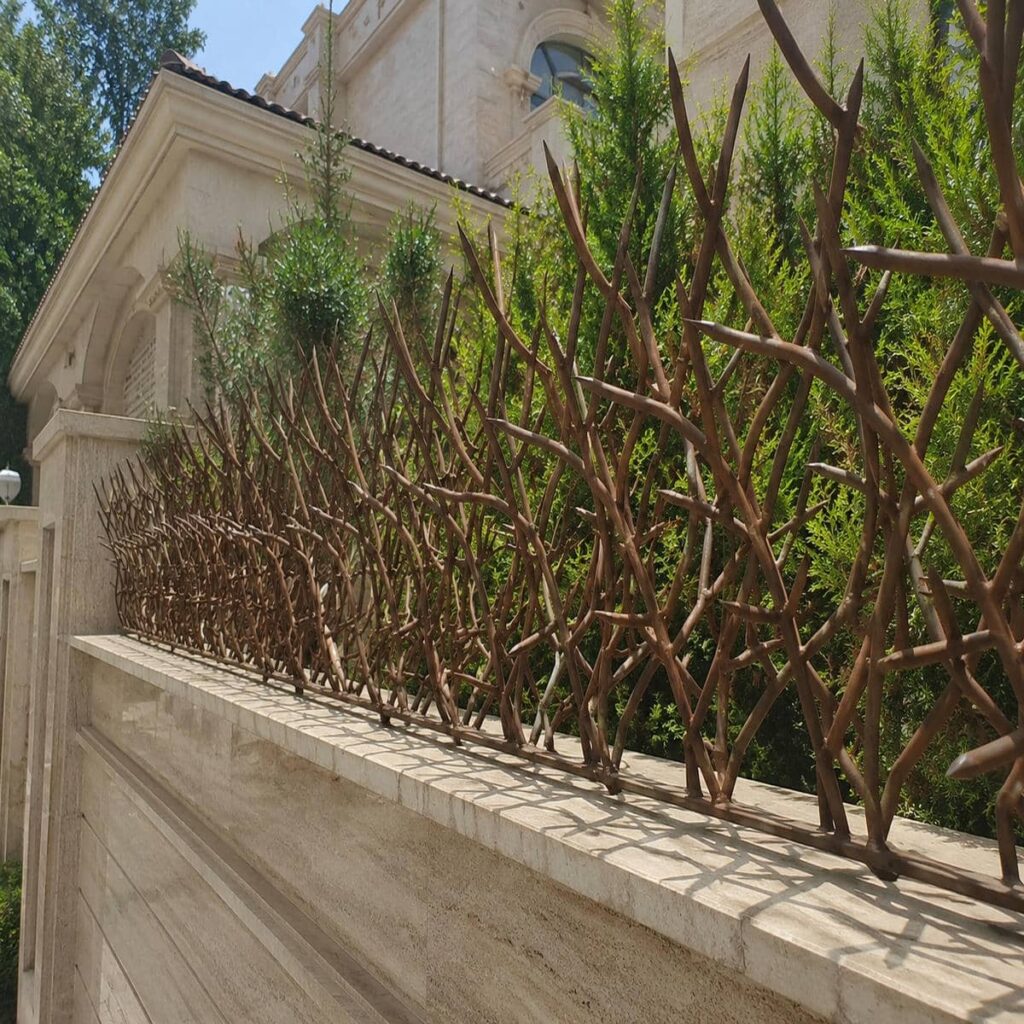 حفاظ دیوار حیاط طرح لیلیوم حفاظ دیوار حیاط طرح لیلیوم