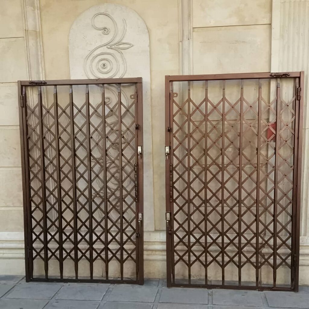 جزئیات پوشش مات روی پروفیل گارد کشویی