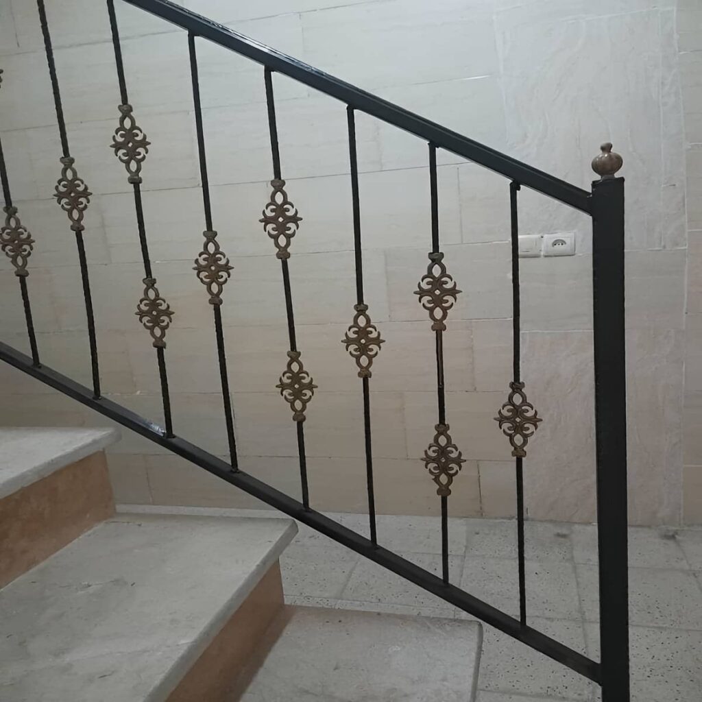 صفحه اتصال پایه روی کف سنگی قم