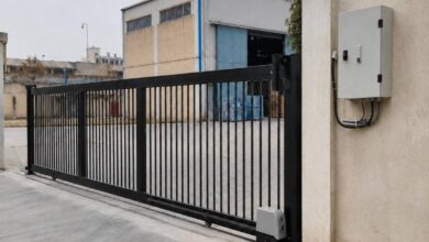 جک درب پارکینگ روی دروازه فرفورژه ویلایی یاسوج