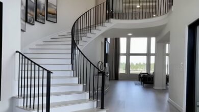 نرده راه پله آهنی ساده در ساختمان استان قم